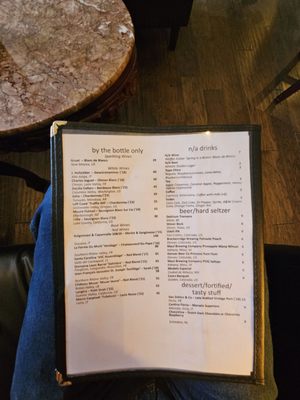 Room for Friends ... a wine bar! by null