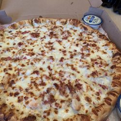 Mark's Pizzeria - Chicken bacon ranch yum