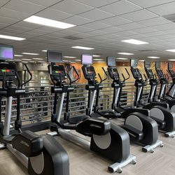 LA Fitness - Cardio machines upstairs