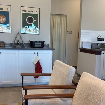 Fellowship Coffee - seating - Coffee & Tea Near Me - Missouri City, Texas Fellowship Coffee - seating - Coffee & Tea Near Me - Missouri City, Texas