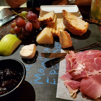 DiWine - Cheese board + prosciutto - Wine Bars Near Me - Astoria, New York