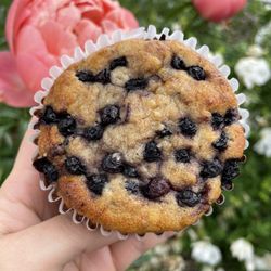 Milagro Coffee and Espresso - Gluten free banana blueberry muffin.