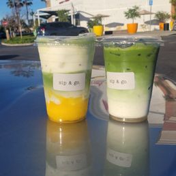 mango matcha latte (cream top) with regular matcha latte mango matcha latte (cream top) with regular matcha latte