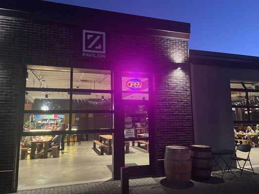 Humdinger Pizza Company by null