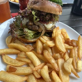 Scotch 'n' Soda - "Big D*ck Burger - Gastropubs Near Me - Wiesbaden, HE