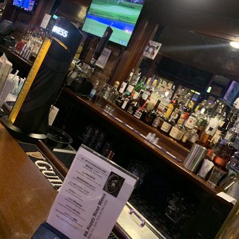Barefoot Peddler - Bar - American Near Me - Greenvale, New York