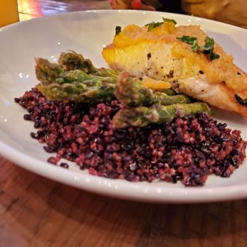 151 Kitchen | Bar - Wonderful Salmon and quinoa - Cocktail Bars Near Me - Elmhurst, Illinois 151 Kitchen | Bar - Wonderful Salmon and quinoa - Cocktail Bars Near Me - Elmhurst, Illinois