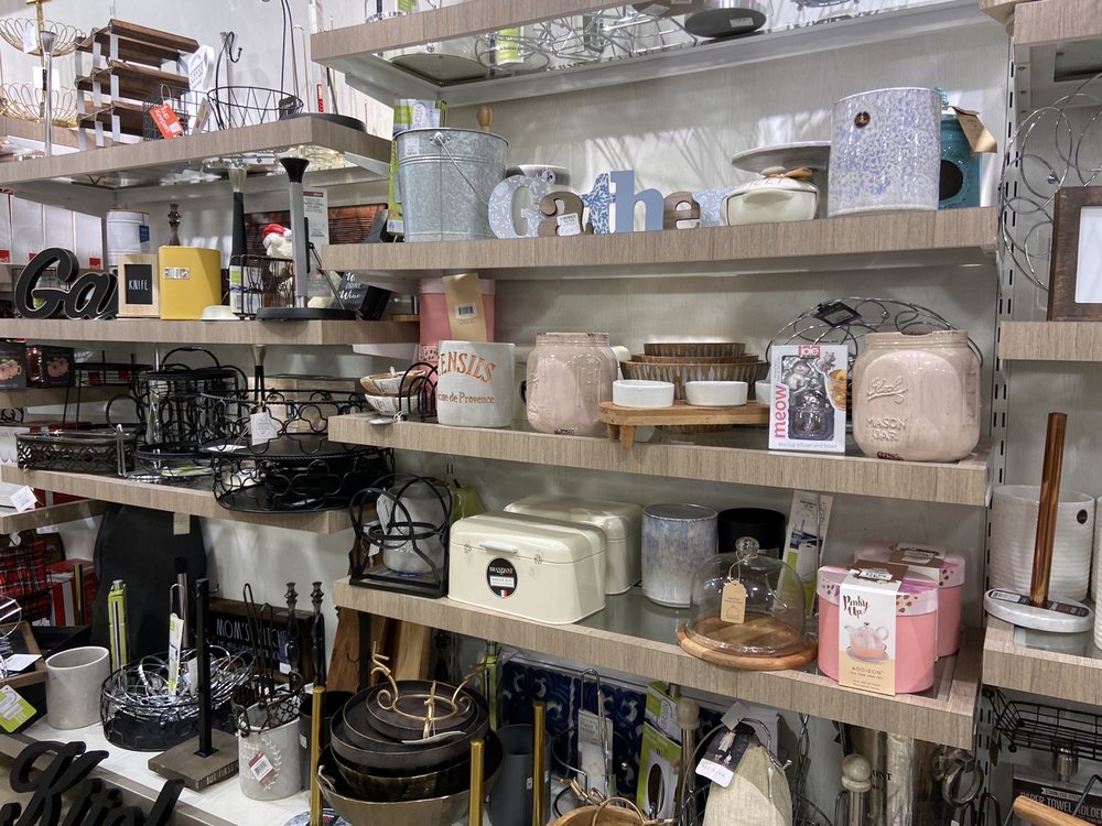 HOMEGOODS Updated September 2024 18 Photos 248 N Plainfield Rd, Lebanon, New Hampshire