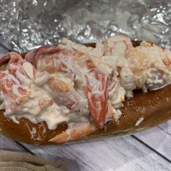 James Hook & Co - Lobster Roll - Seafood Near Me - Boston, Massachusetts James Hook & Co - Lobster Roll - Seafood Near Me - Boston, Massachusetts