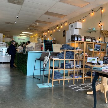 Persnickety Crane Cafe - Desserts Near Me - Yorktown, Virginia Persnickety Crane Cafe - Desserts Near Me - Yorktown, Virginia