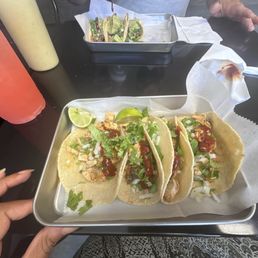 These chicken tacos We're absolutely amazing !! I'd reccomend this to everyone These chicken tacos We're absolutely amazing !! I'd reccomend this to everyone