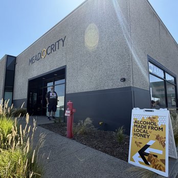 Meadiocrity Mead - Meaderies Near Me - San Marcos, California