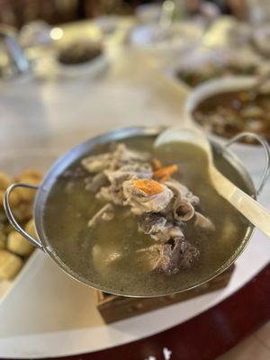 Long Gong Chinese Restaurant by null