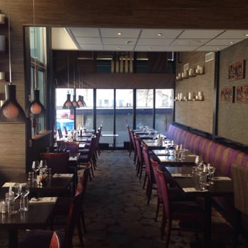 Orkidé - Dining area. - Thai Near Me - Stockholm, Alberta Orkidé - Dining area. - Thai Near Me - Stockholm, Alberta