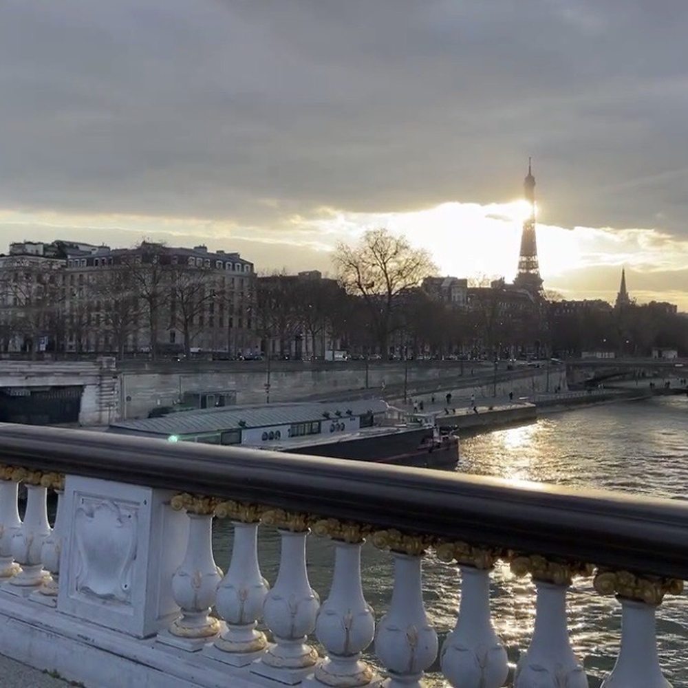 Pont Alexandre III - Landmarks & Historical Buildings Near Me - Paris, 75 Pont Alexandre III - Landmarks & Historical Buildings Near Me - Paris, 75