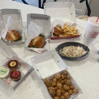 Slim Chickens - Chicken Wings Near Me - Herriman, Utah