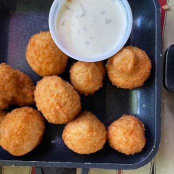 Charanns Tavern - Fried mushrooms - Bars Near Me - Tampa, Florida Charanns Tavern - Fried mushrooms - Bars Near Me - Tampa, Florida