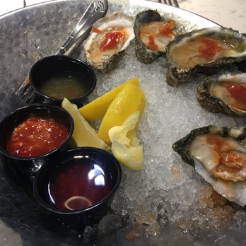 The Oyster Bar - Bars Near Me - Stateline, Nevada