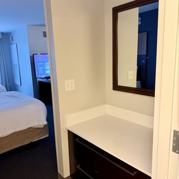 Residence Inn Milwaukee North/Glendale - Hotels Near Me - Glendale, Wisconsin Residence Inn Milwaukee North/Glendale - Hotels Near Me - Glendale, Wisconsin