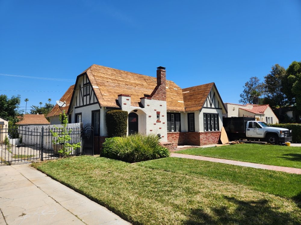 Slide of Imperial  Roofing and Gutters