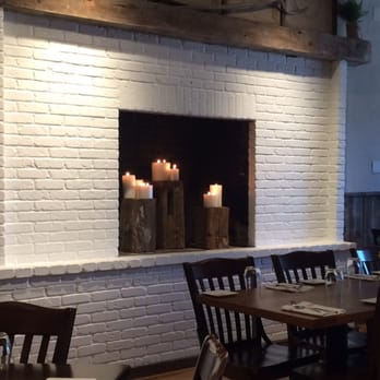 Ideal Tavern - New American Near Me - Southington, Connecticut