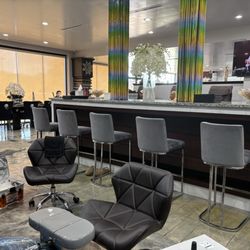 Lemon Drop Nail Bar - Inside