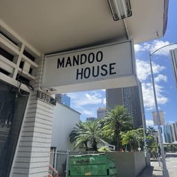 Mandoo House on Nuuanu Ave