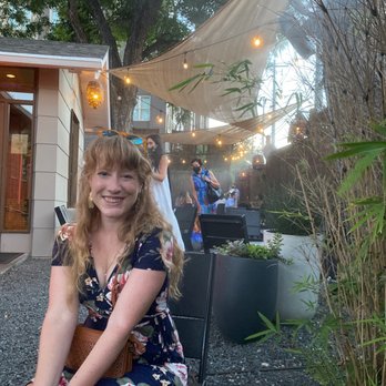 Uchi Austin - Outdoor waiting area. You can order drink and apps as your wait for your reservation - Sushi Bars Near Me - Austin, Texas Uchi Austin - Outdoor waiting area. You can order drink and apps as your wait for your reservation - Sushi Bars Near Me - Austin, Texas