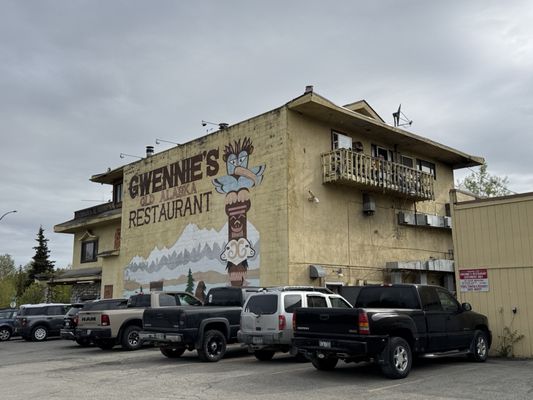 Gwennie's Old Alaska Restaurant by null