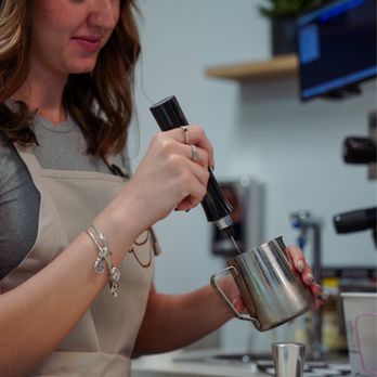 Casa Flores Cafe - Making drink - Coffee & Tea Near Me - Sacramento, California