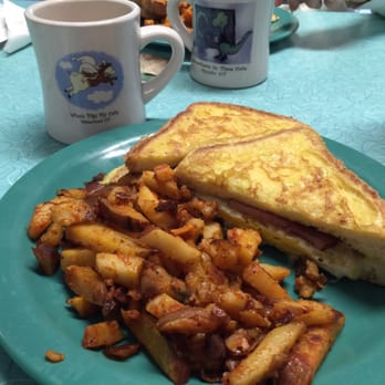 When Pigs Fly - Breakfast monte - Breakfast & Brunch Near Me - Waterford, Connecticut When Pigs Fly - Breakfast monte - Breakfast & Brunch Near Me - Waterford, Connecticut