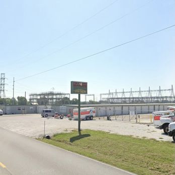 Maple Leaf Storage - Self Storage Near Me - Carthage, Missouri Maple Leaf Storage - Self Storage Near Me - Carthage, Missouri