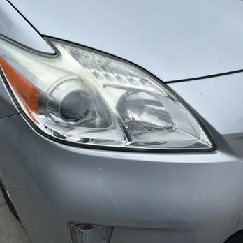 California Detail Shop - Right headlight before - Auto Detailing Near Me - Glendale, California California Detail Shop - Right headlight before - Auto Detailing Near Me - Glendale, California
