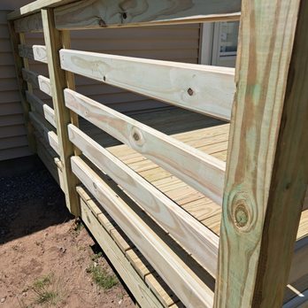 Superior Handyman Solutions - Horizontal slat railings - Handyman Near Me