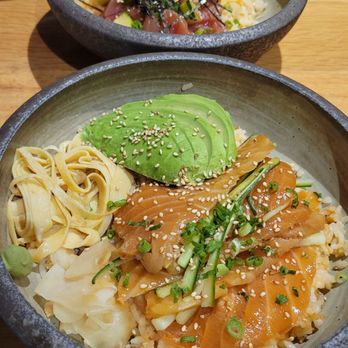 Pai Men Miyake - Salmon chirashi - Sushi Bars Near Me - Portland, Maine