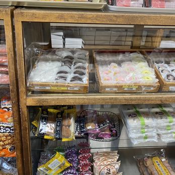 Fugetsu-Do - Candy Stores Near Me - Los Angeles, California