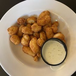 Vintage Brewing - Fried Cheese Curds, served with ranch