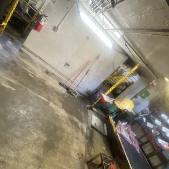 Jiffy Lube - Unsafe. - Auto Repair Near Me - Matthews, North Carolina Jiffy Lube - Unsafe. - Auto Repair Near Me - Matthews, North Carolina