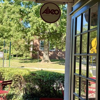 Alveo Sandwich Shop - Outside - Sandwiches Near Me - Cincinnati, Ohio