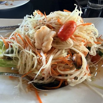 Panvimarn Thai Cuisine - Papaya Salad - Thai Near Me - Long Beach, California