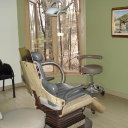 P. Piero DDS Family Dentistry - Birds and squirrels occupy the feeders outside of our windows for patients to take their mind off of their mouth