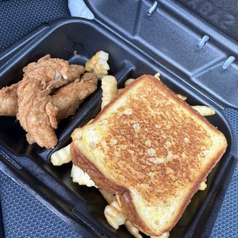 Zaxbys - Big Zax Snack Combo With A Drink - Chicken Wings Near Me - Ocala, Florida
