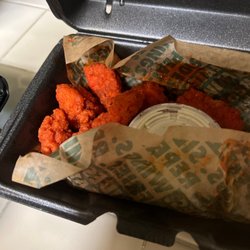 Wingstop - Cathedral City - Missing order had to re pick up!