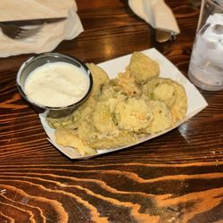 Madra Rua Irish Pub - Fried Pickles