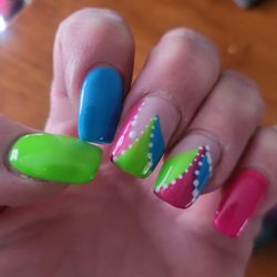 H& T Nails