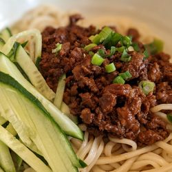 Happy Noodle House - Beijing zha jiang mian