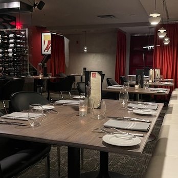 AG Inspired Cuisine - Restaurant upon opening. Gets busy later - French Near Me - Niagara Falls, Ontario AG Inspired Cuisine - Restaurant upon opening. Gets busy later - French Near Me - Niagara Falls, Ontario
