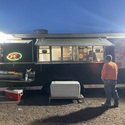 El Bebo's Street Tacos & Hotdogs - El Bebos food truck