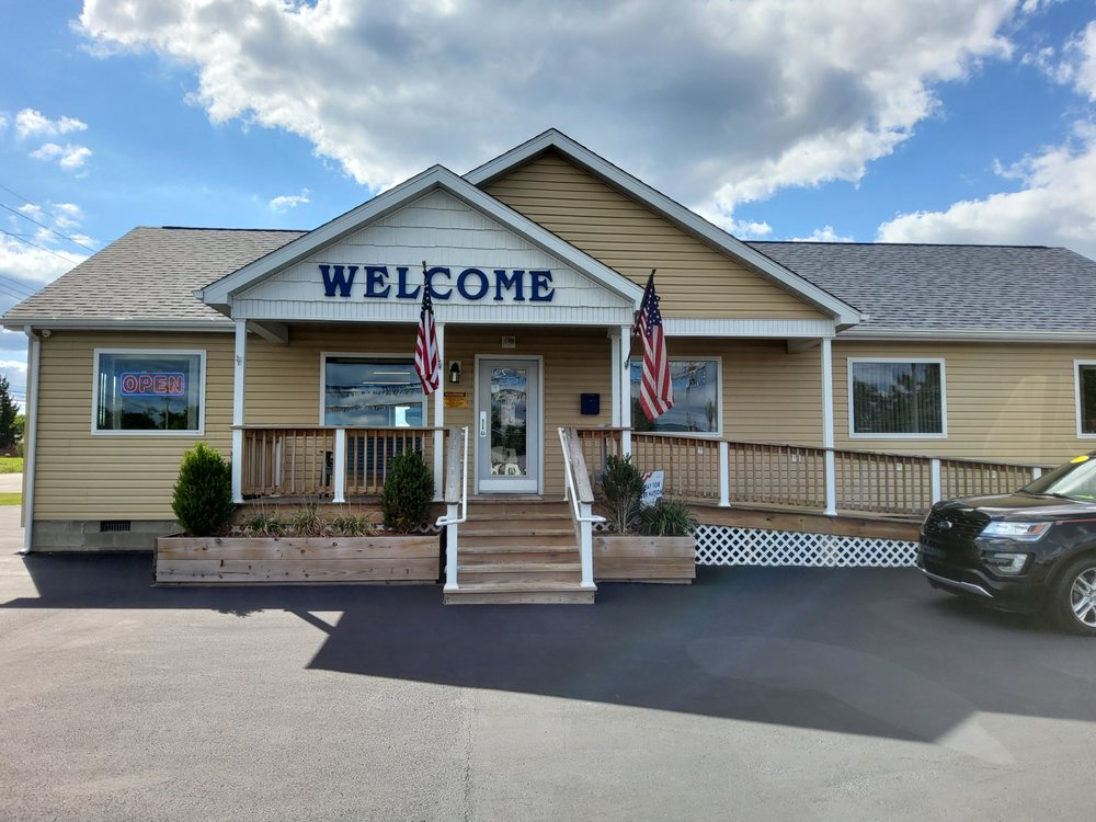 TEAM LAKE ROAD AUTO SALES Updated September 2024 41 Photos 13988