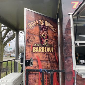 Hogs N Hunnies - Signage - Food Trucks Near Me